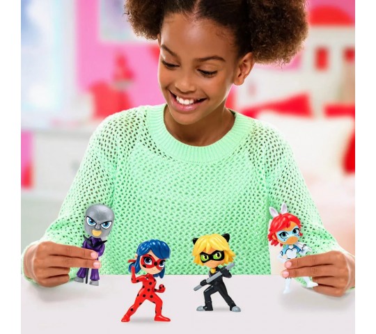 Калинката и Котарака Фигура Chibi с магическа трансформация MIRACULOUS Малка фигура с магическо преобразяване