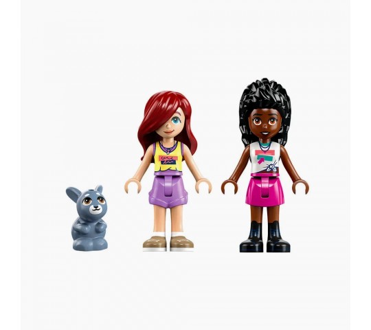 ЛЕГО ФРЕНДС Камион за сладолед в Хартлейк Сити LEGO Friends камион за сладолед 42644