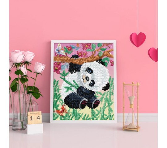 Комплект за диамантен гоблен Diamond Dotz Panda Diamond Dotz Диамантен гоблен Panda с 8606 диаманта и писалка
