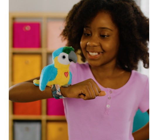 Happy Yappers Интерактивно Папагалче Blue Parrot – плюшена играчка в синьо, която повтаря думи и пее